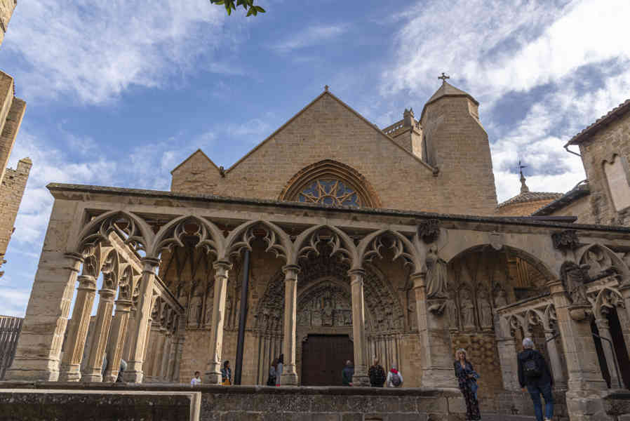 Comunidad Foral de Navarra 066 - Olite - iglesia de Santa María la Real.jpg